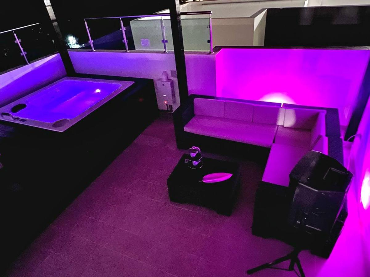 Magnificent Pent House W/Jacuzzi Daire Santiago De Los Caballeros Dış mekan fotoğraf